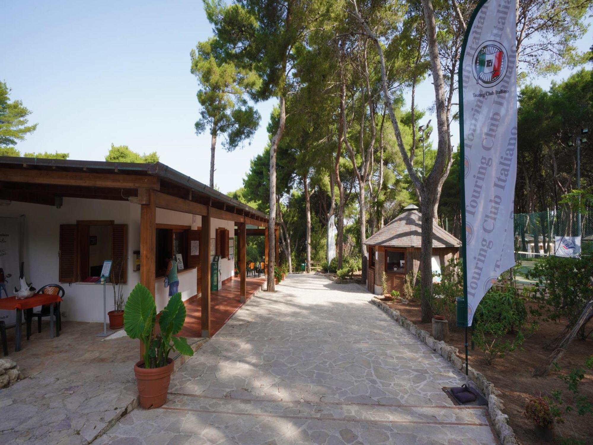 Touring Club Italiano - Isole Tremiti Hotel San Domino Exterior foto